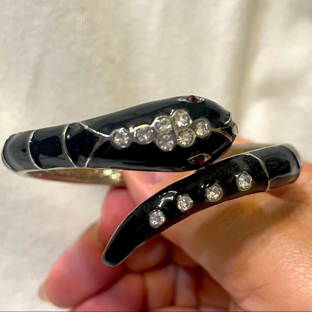 Black Diamondback Snake Bracelet
